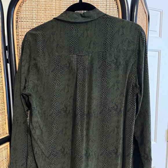 Rails "Kate" Green Python Print Silk Blouse | Medium - Picture 4 of 4